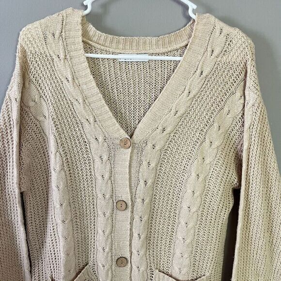 Aster Womens Button Cardigan Chunky Cable Knit Coastal Size L Beige Pockets - Picture 2 of 9